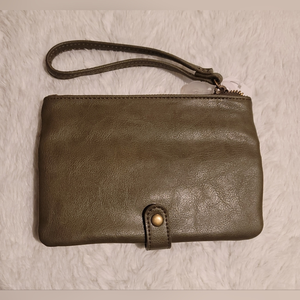 *SOLD* Maisie Faux Leather Flap Wristlet, Olive Green - Picture 5 of 5